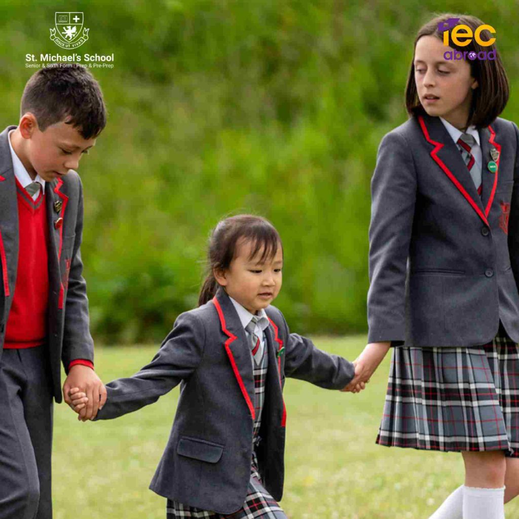 Update! ทุนเรียนต่อมัธยมที่อังกฤษ ปี 2026!! - UK Boarding School Scholarships