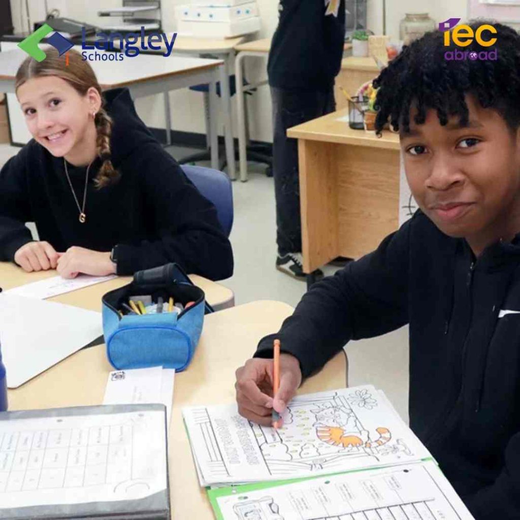 เรียนต่อมัธยมที่แคนาดา กับโรงเรียน Langley School District 35 - Public Schools ที่ค่าเรียนไม่แพง