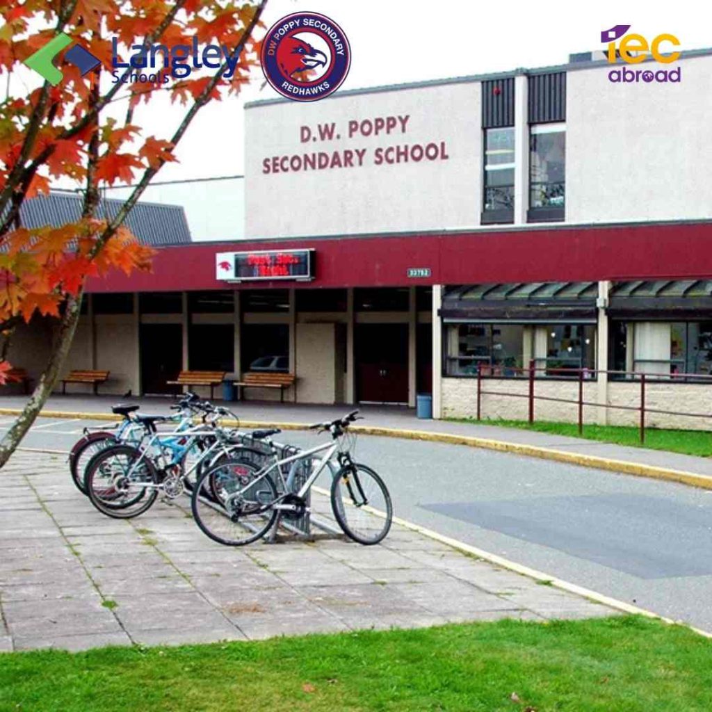 เรียนต่อมัธยมที่แคนาดา กับโรงเรียน Langley School District 35 - Public Schools ที่ค่าเรียนไม่แพง