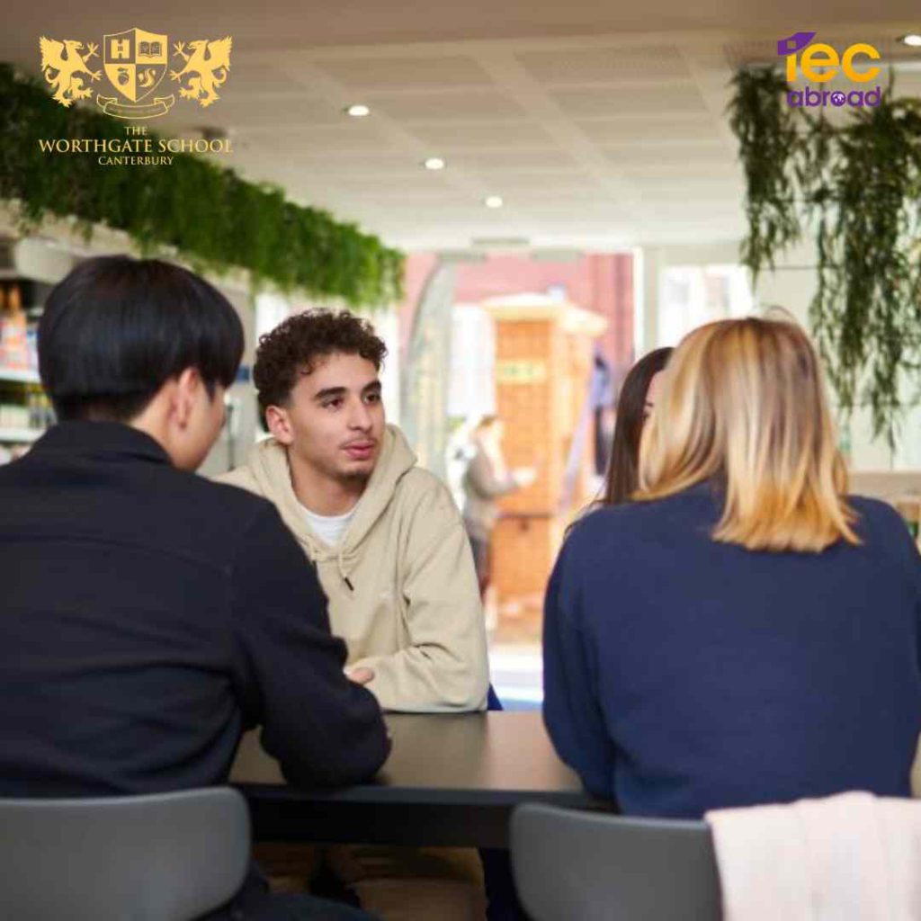 เรียนต่อ โรงเรียนมัธยมเอกชน Top Boarding School in UK กับ The Worthgate School in Canterbury พร้อมทุนการศึกษาสูงสุด 65%!